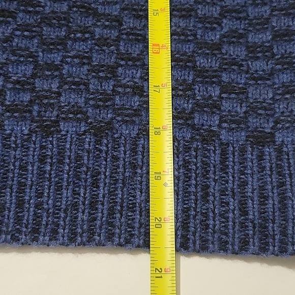 Lord & Taylor Cashmere Sweater - Picture 8 of 13